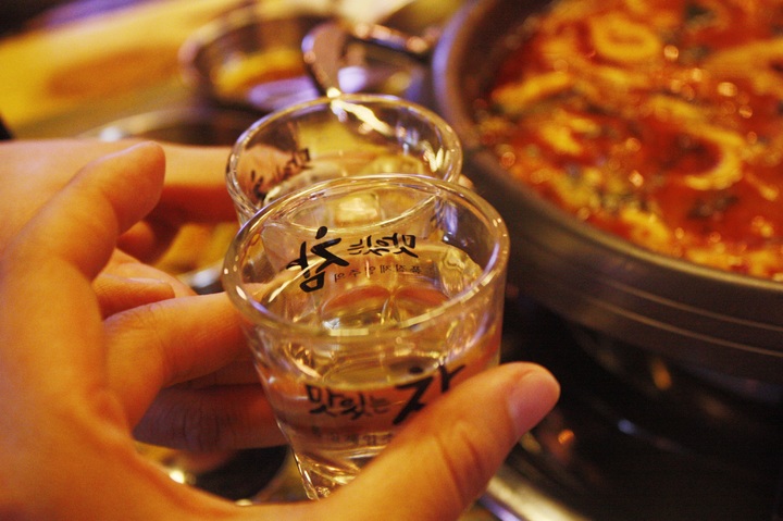 South Korea S Drinking Culture Age Laws And Etiquette - 2i1g3ff